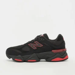9060 Sneakers