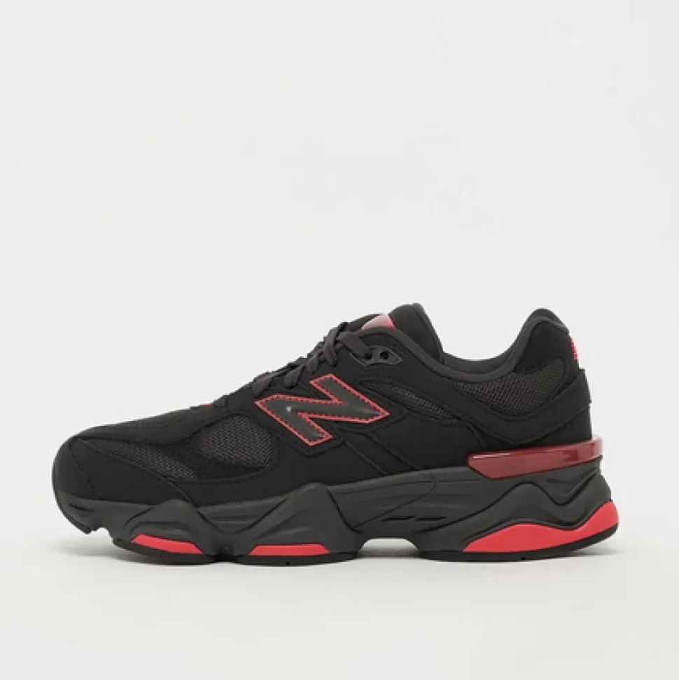 9060 Sneakers