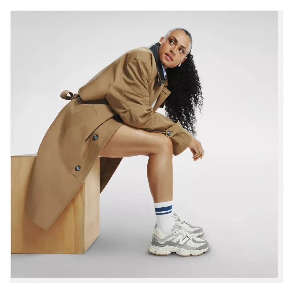 9060 Sneakers