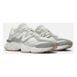 9060 Sneakers