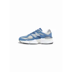 9060 Sneakers