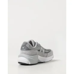 9060 Sneakers