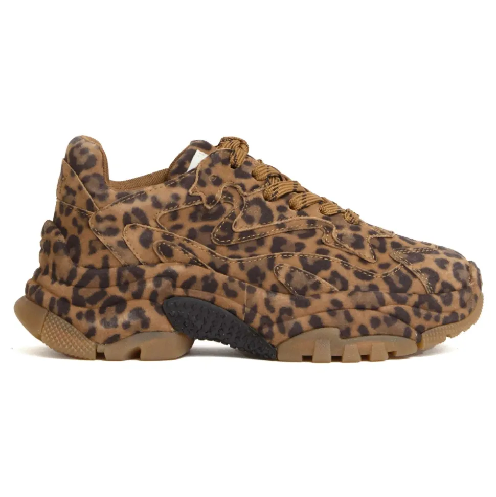 Addict Sneakers