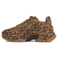 Addict Sneakers