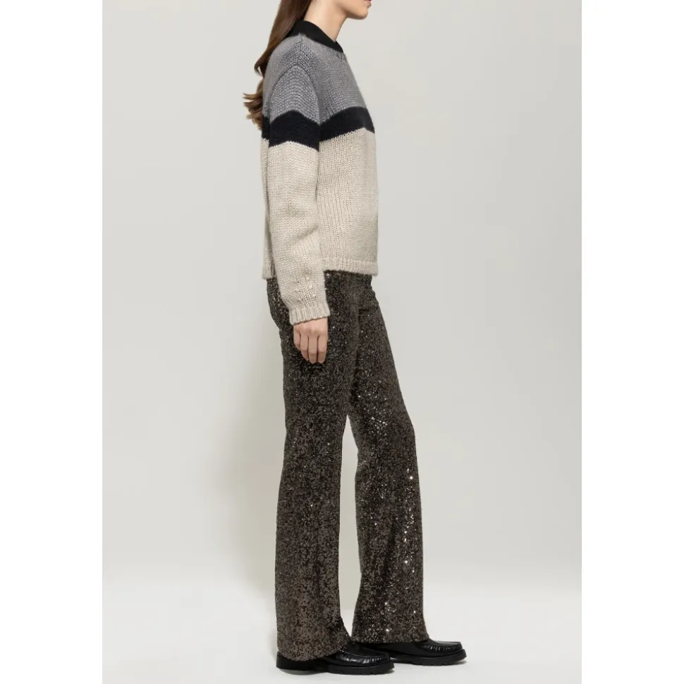 Ausgestellte Hose mit Pailletten