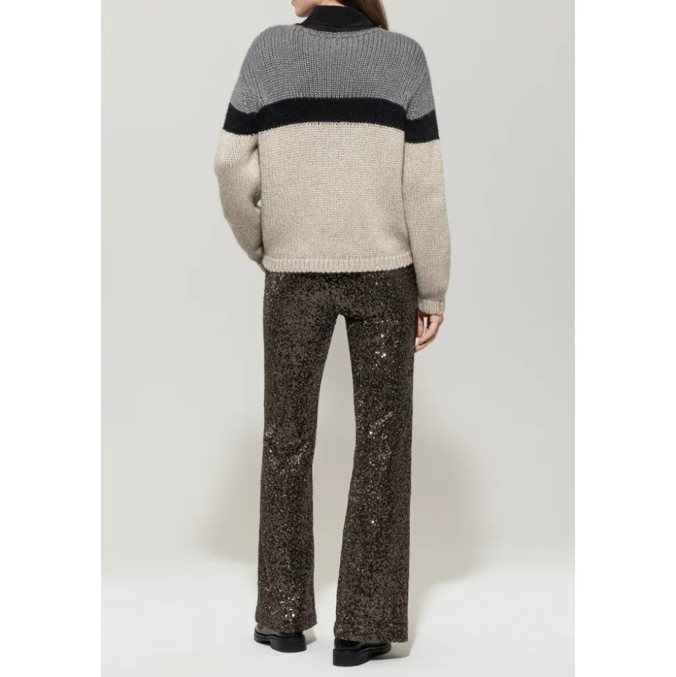 Ausgestellte Hose mit Pailletten