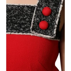 Ausgestelltes Mini-Kleid