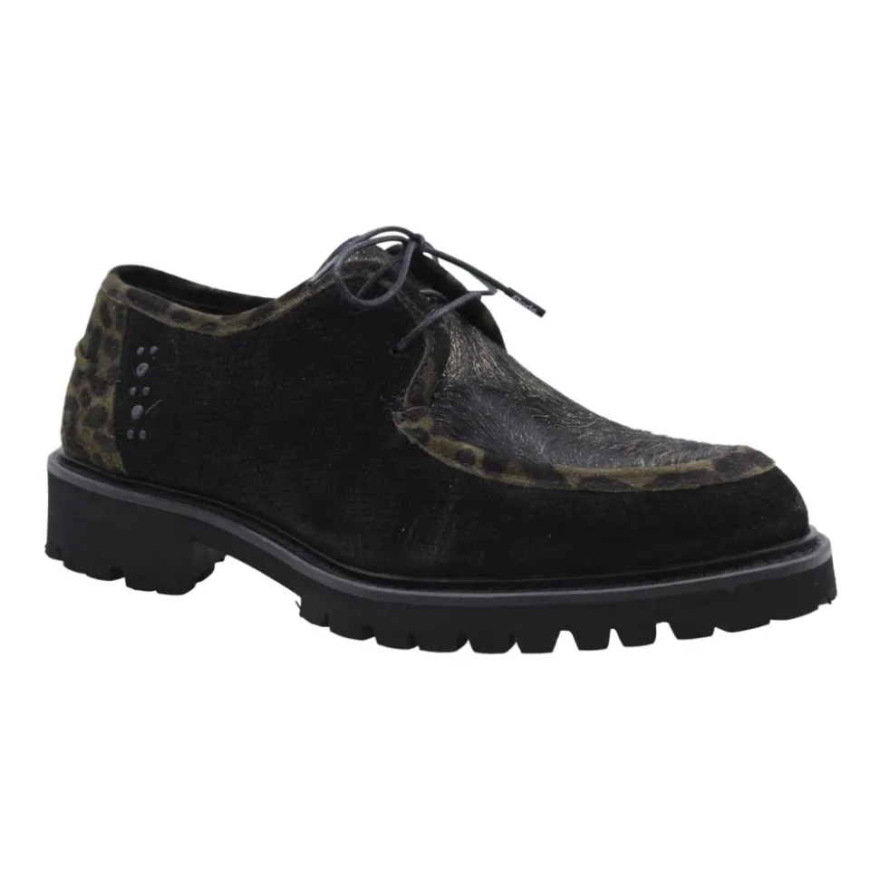 Bequemer Schnürschuh
