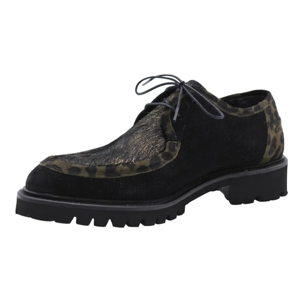 Bequemer Schnürschuh