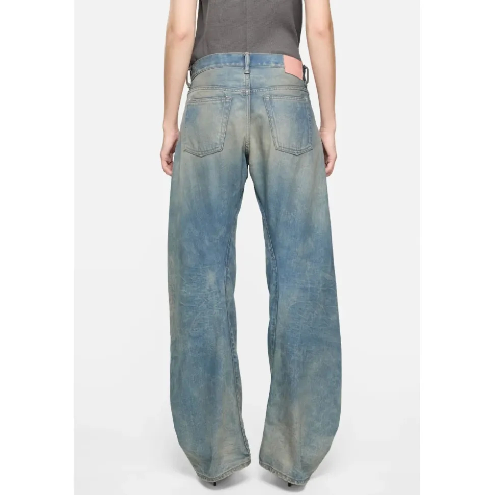 Blaue Jeans mit lockerer Passform