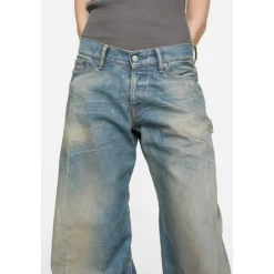 Blaue Jeans mit lockerer Passform