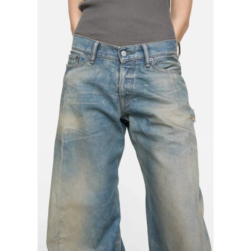 Blaue Jeans mit lockerer Passform