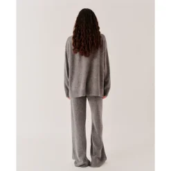Carmen College Cardi