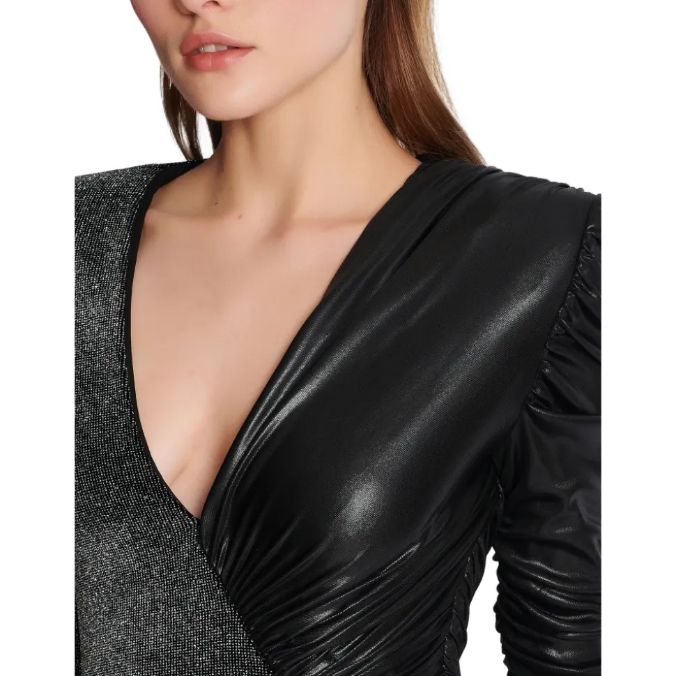 Dual-Fabric Draped Wickelkleid