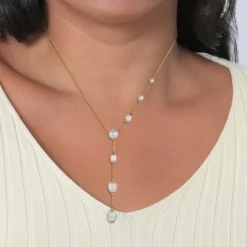 Elegante Y-Halskette mit Süßwasserperlen