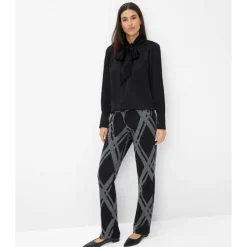 Eleganter Sportlicher Stil Maron