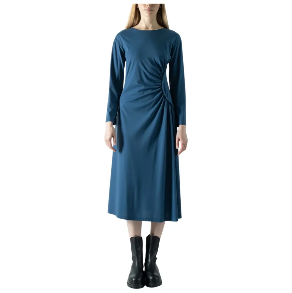 Elegantes Midikleid mit U-Boot-Ausschnitt