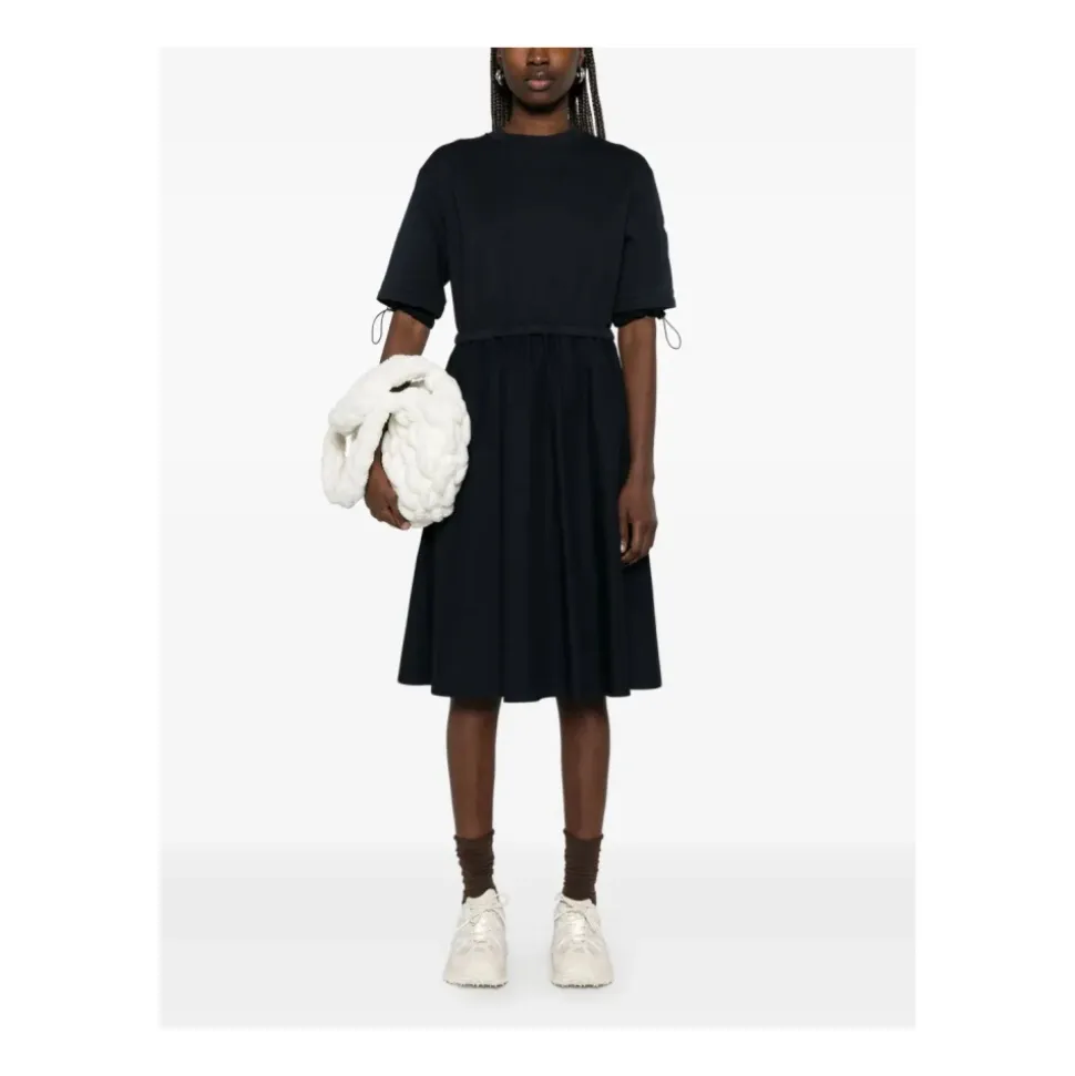 Elegantes Schwarzes Kleid für Frauen