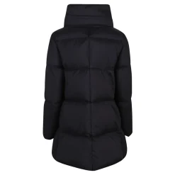 Entspannte Daunenjacke