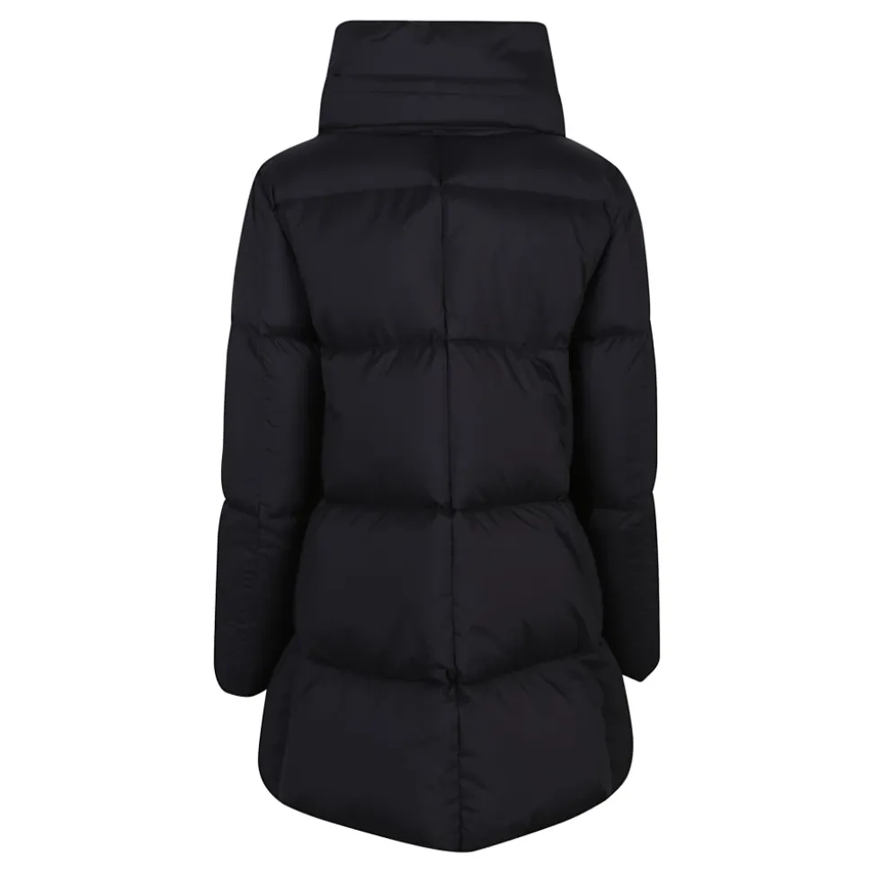 Entspannte Daunenjacke