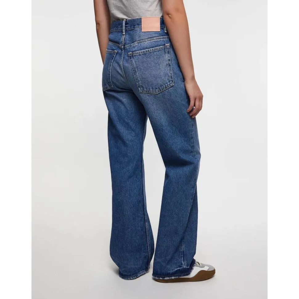 2021F Regular Fit Jeans