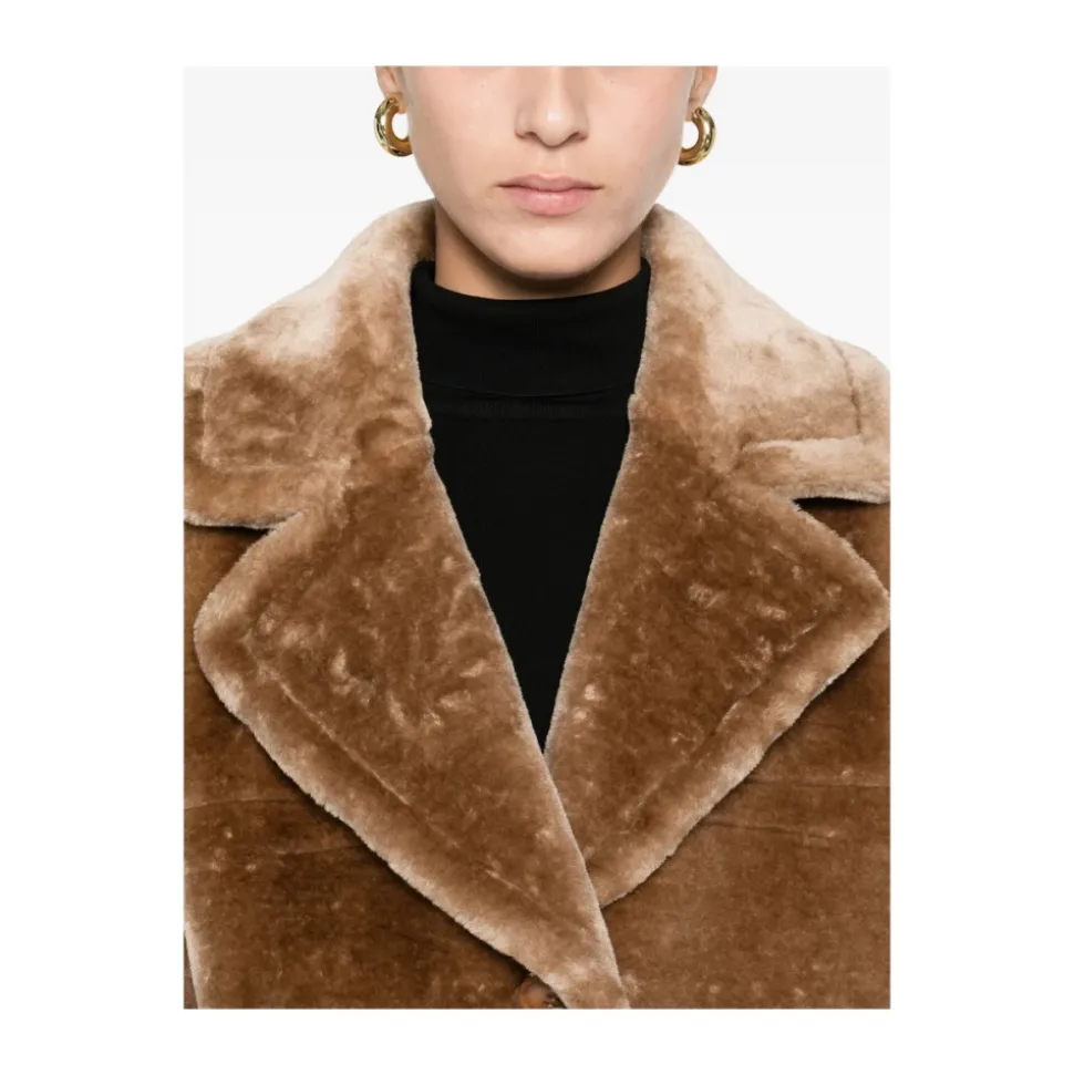 Fur Stand