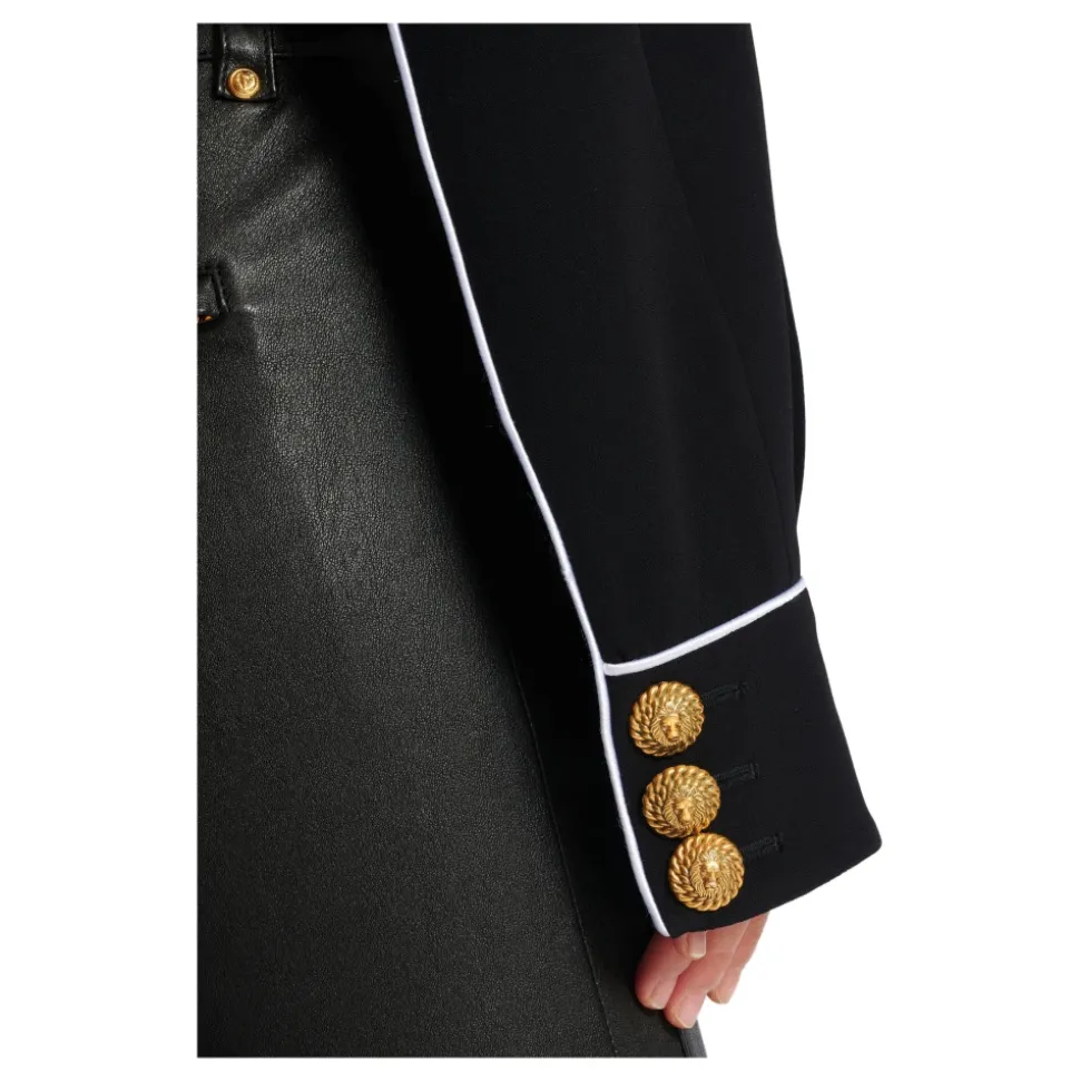 Geknöpfte, kontrastierende Western-Crêpe-Jacke
