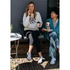 Gemütlicher Sweatshirt mit Rundhalsausschnitt
