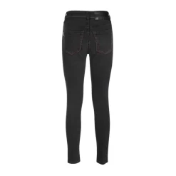 Jeans mit Kontrastnähten
