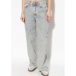 Jeans mit Logo