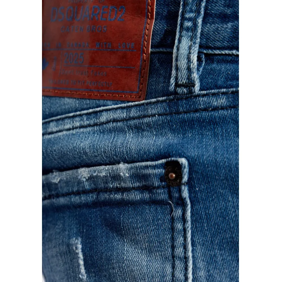 Jeans mit mittlerer Bundhöhe und Schlag