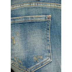 Jennifer jeans