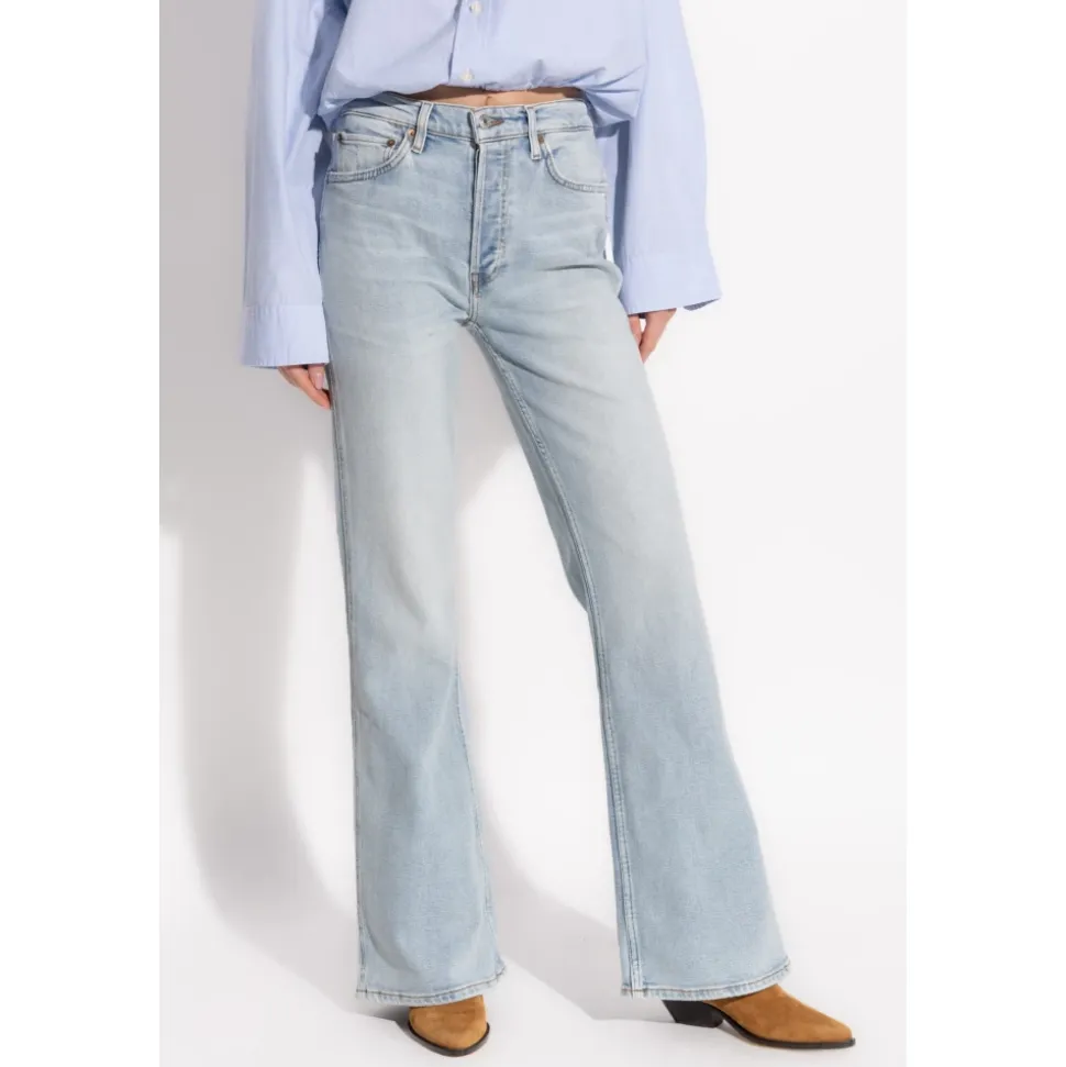 Levis