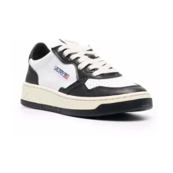 Medalist Low Sneaker