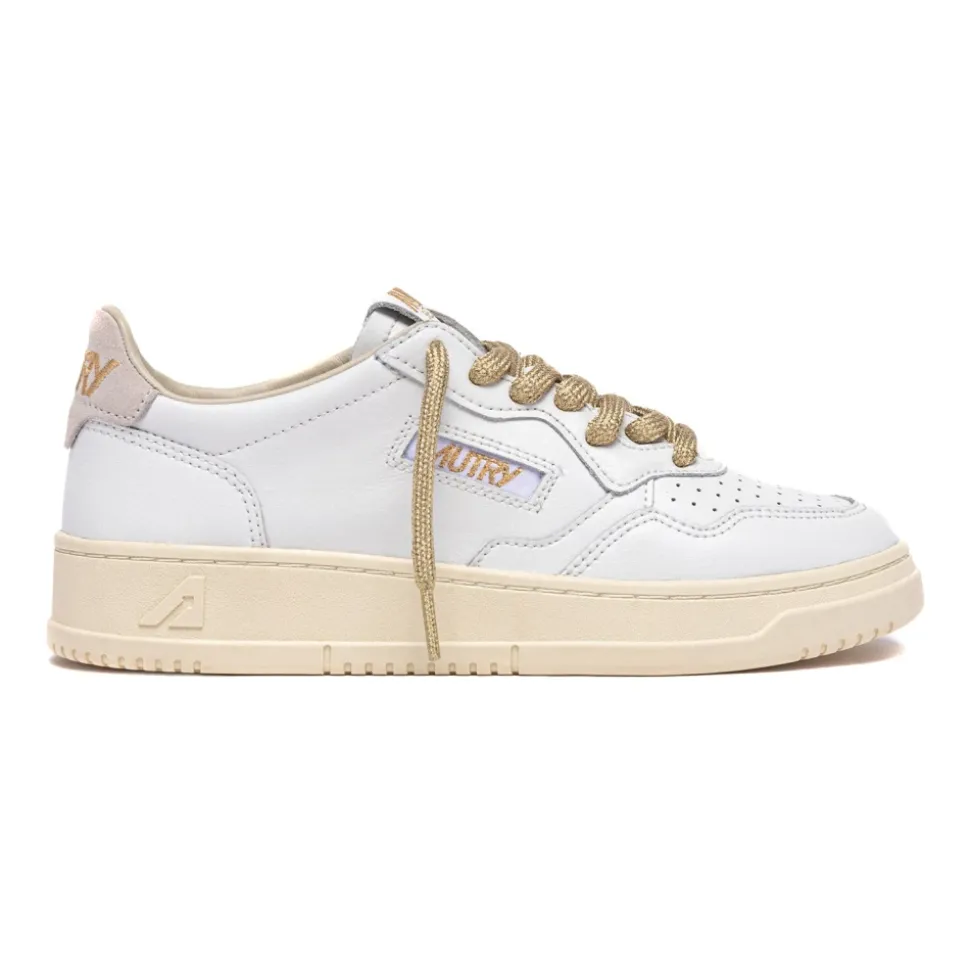 Medalist Low Sneakers