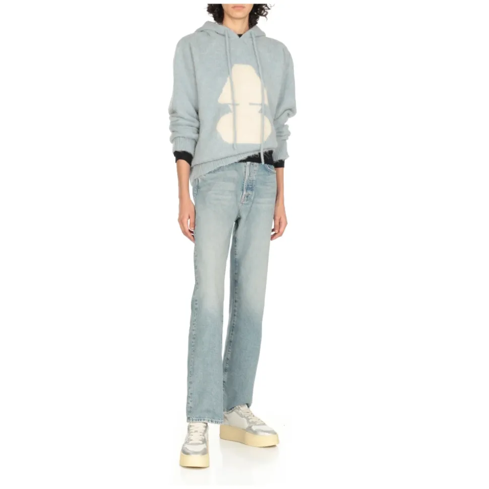 Medalist Platform Sneakers