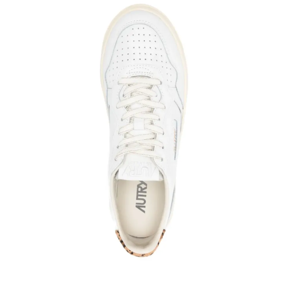 Medalist Sneakers