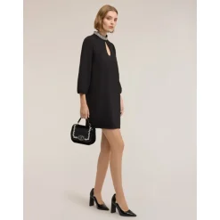 Milano Stitch Kleid mit Stickkragen