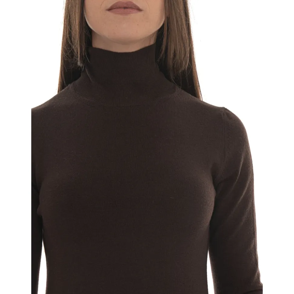 Ocroma Strickkleid