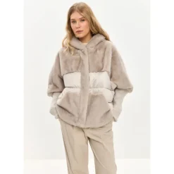 Oversized Faux Fur Jacke - Ivory