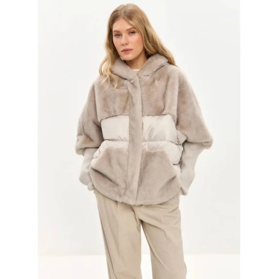 Oversized Faux Fur Jacke - Ivory