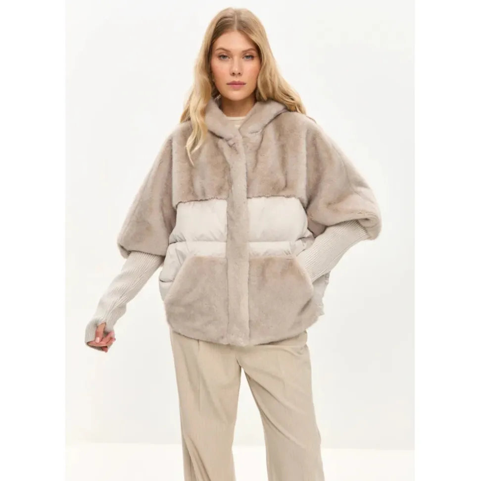 Oversized Faux Fur Jacke - Ivory