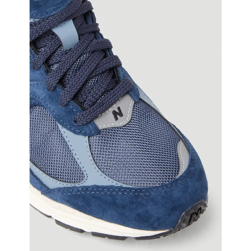 2002R Sneakers