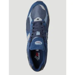 2002R Sneakers