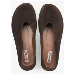 Sattelbraune, weiche Velours-Ballerinas