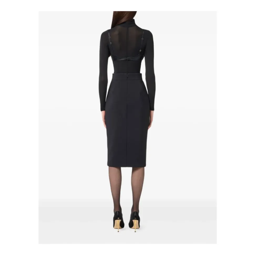 Schicker Schwarzer Rock AW25