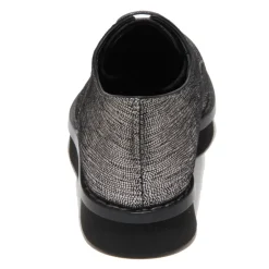 Schnürschuhe mit Riss-Effekt