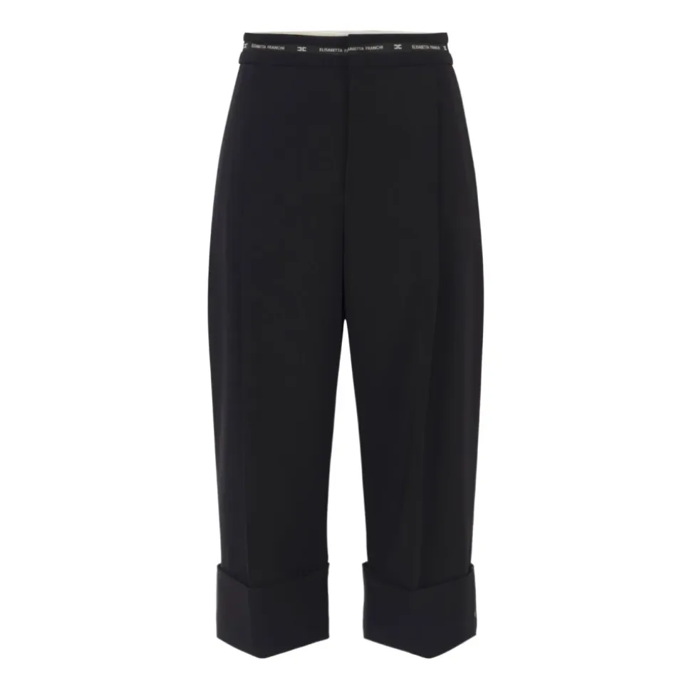 Schwarze Bermuda-Shorts mit maßgeschneidertem Bund
