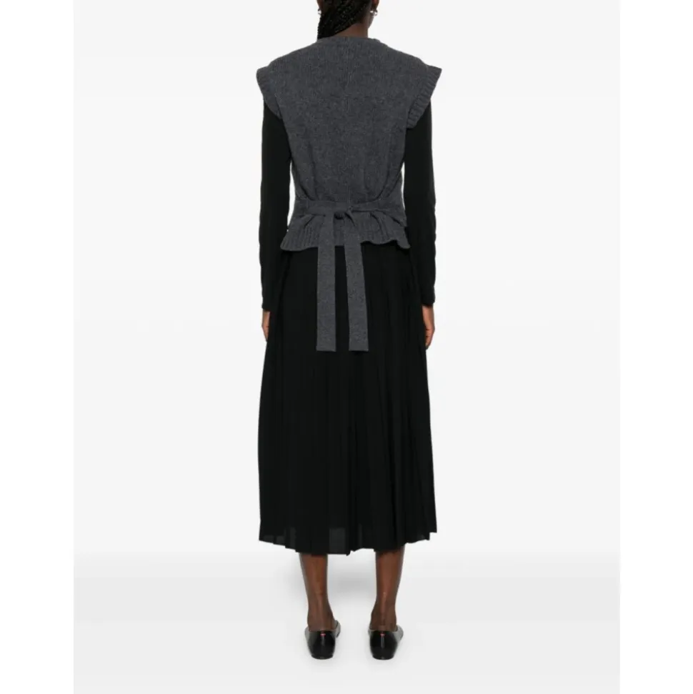 Schwarze Kleider Kollektion