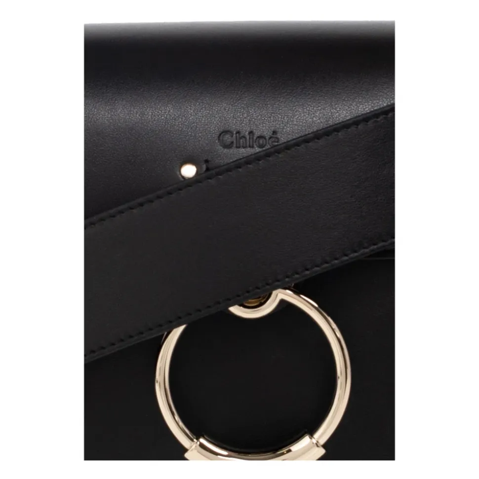 Schwarze Mini Schultertasche mit Ring
